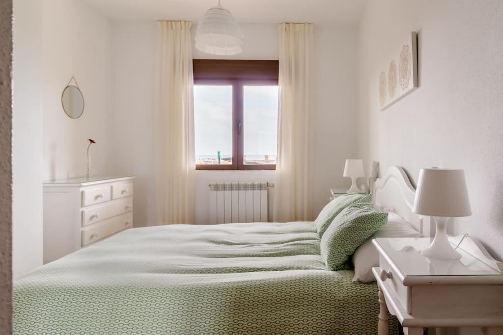 Casa De Las Flores - Apartamento Con Jardin Privado Frente A La Playa De Comillas Εξωτερικό φωτογραφία
