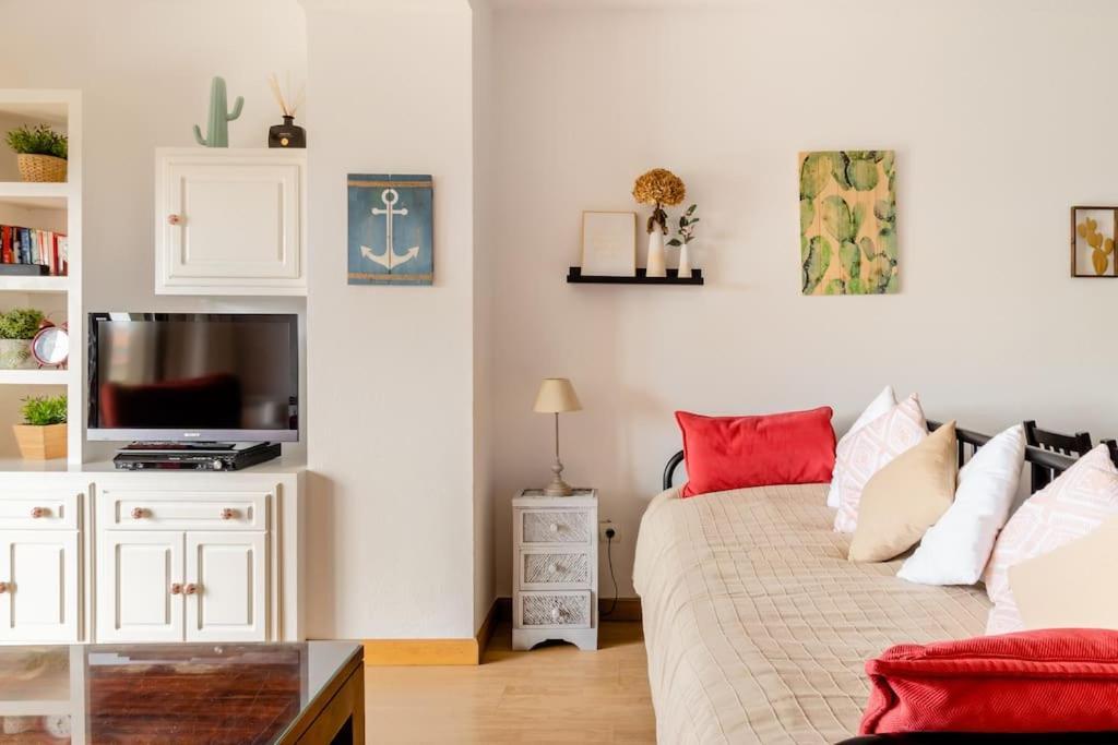 Casa De Las Flores - Apartamento Con Jardin Privado Frente A La Playa De Comillas Εξωτερικό φωτογραφία