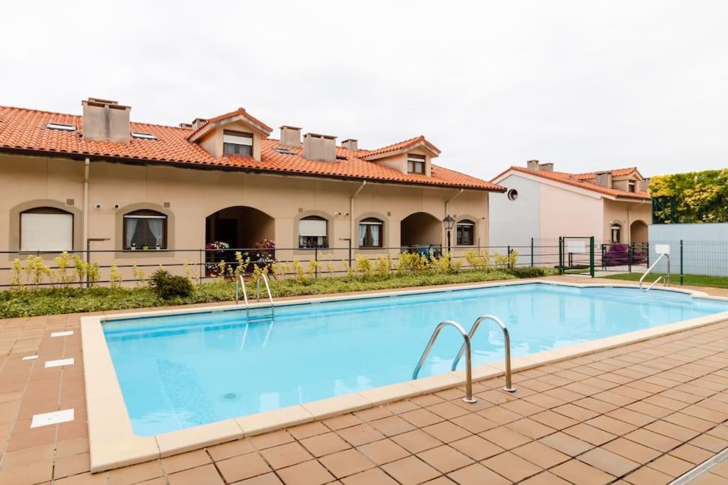 Casa De Las Flores - Apartamento Con Jardin Privado Frente A La Playa De Comillas Εξωτερικό φωτογραφία