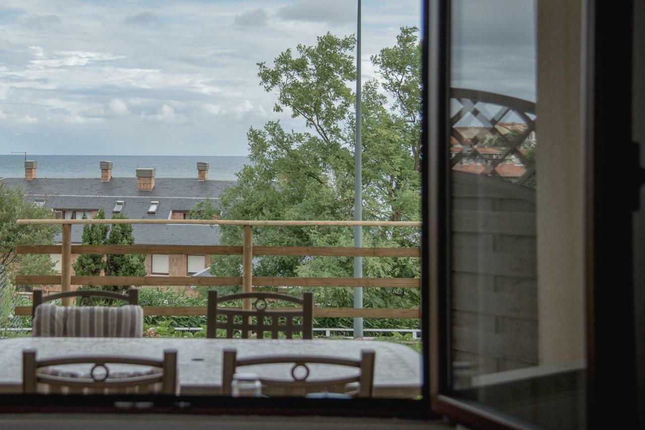 Casa De Las Flores - Apartamento Con Jardin Privado Frente A La Playa De Comillas Εξωτερικό φωτογραφία