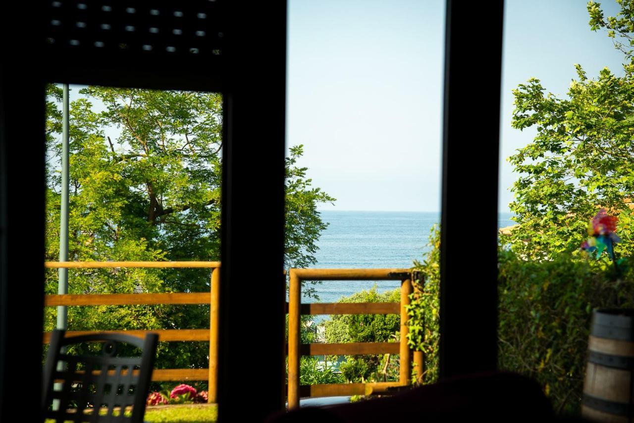 Casa De Las Flores - Apartamento Con Jardin Privado Frente A La Playa De Comillas Εξωτερικό φωτογραφία